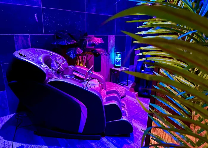 Maison chaleureuse jaccuzi salle de sport privée